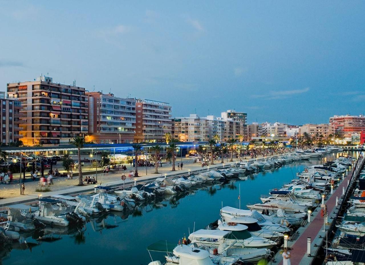 Pet Friendly - Apartamento Centrico Y Cerca De La Playa Санта Пола Экстерьер фото