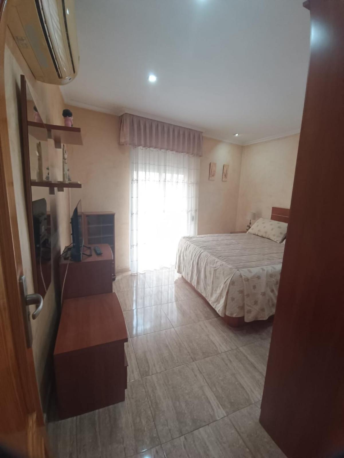 Pet Friendly - Apartamento Centrico Y Cerca De La Playa Санта Пола Экстерьер фото