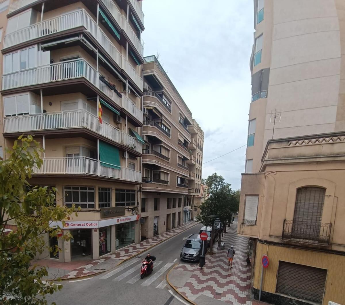 Pet Friendly - Apartamento Centrico Y Cerca De La Playa Санта Пола Экстерьер фото